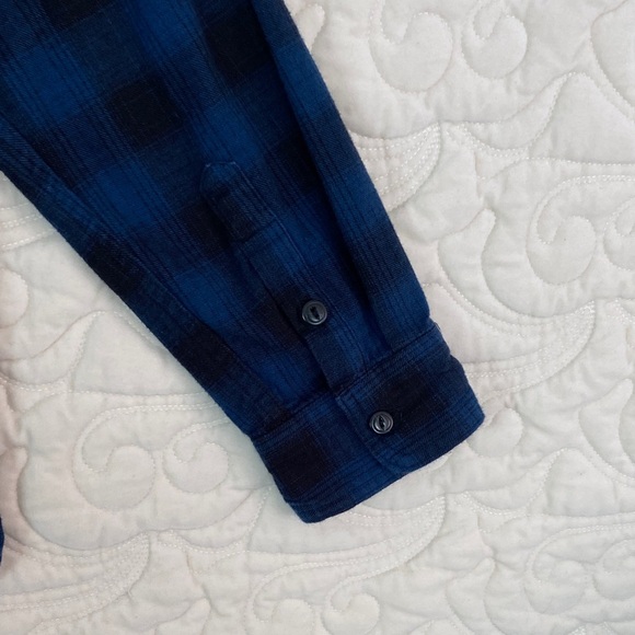 Amnesia Plaid Flannel Shirt Blue and Black Cotton - Picture 8 of 8